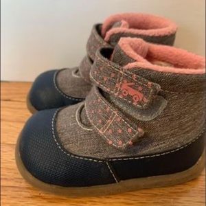 See Kai Run Basics Ashton Fashion Boots Size 5